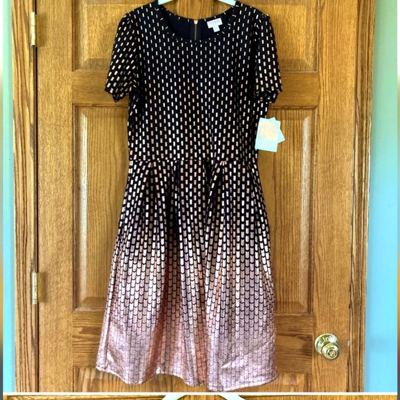 NWT ❤️ Elegant LuLaRoe Amelia Black & Rose Gold/Copper size 2XL - Picture 1 of 8